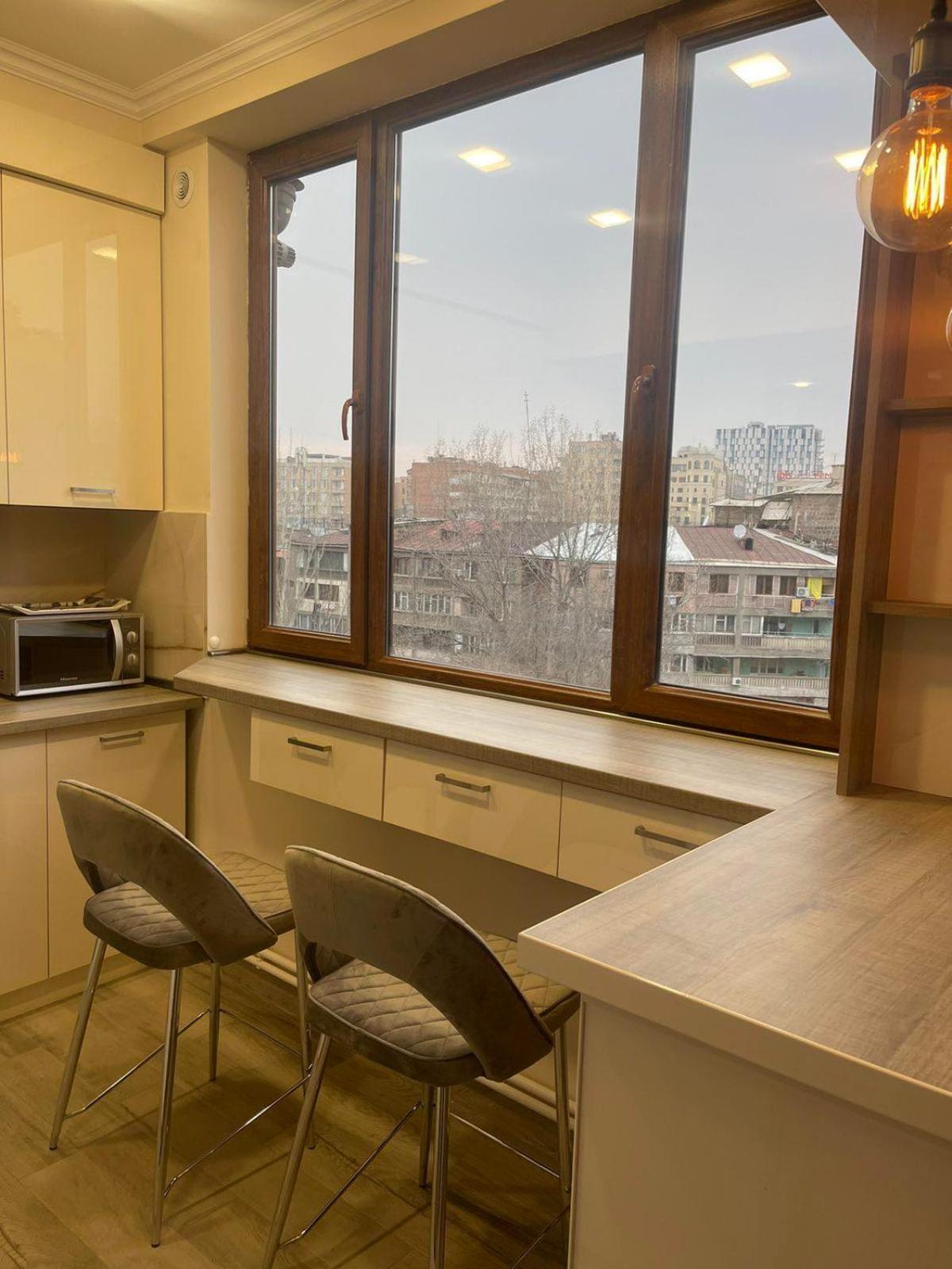 Republic Square Apartment Erevan Exterior foto